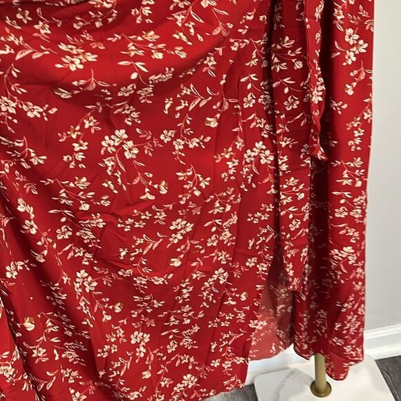 NWOT Floral print maxi dress - small - Picture 5 of 8